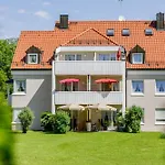 Haus Am Muehlenweg - Neue, Sonnendurchflutete Mit Aufzug Und Tiefgarage - Barrierefrei