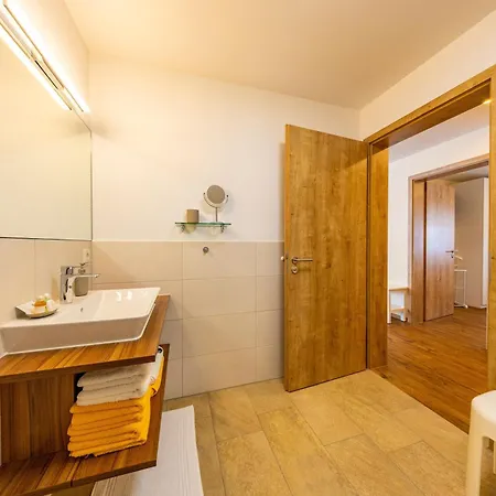 Haus Am Muehlenweg - Neue, Sonnendurchflutete Mit Aufzug Und Tiefgarage - Barrierefrei *