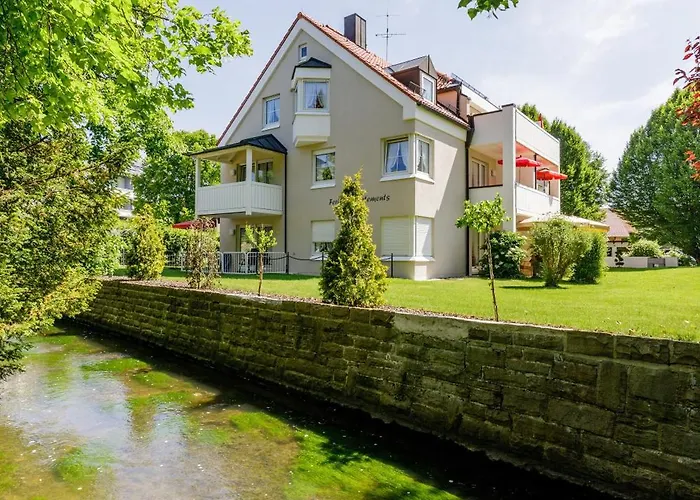 Haus Am Muehlenweg - Neue, Sonnendurchflutete Mit Aufzug Und Tiefgarage - Barrierefrei *